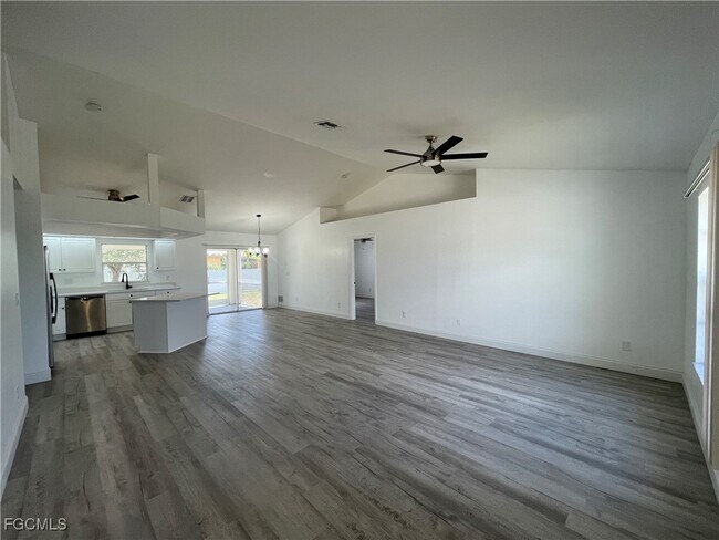 2446 SW Embers Terrace in Cape Coral, FL - Building Photo - Building Photo