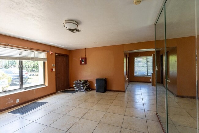 3551 SW 1st St in Fort Lauderdale, FL - Building Photo - Building Photo