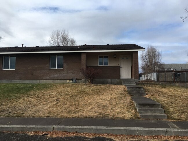 property at 396-408 SE 7th St