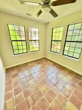208 Barrington Hills Dr, Unit 208 in Atlanta, GA - Foto de edificio - Building Photo