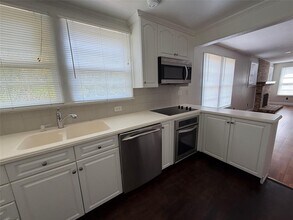 5025 SW 64th Ave in Davie, FL - Building Photo - Building Photo