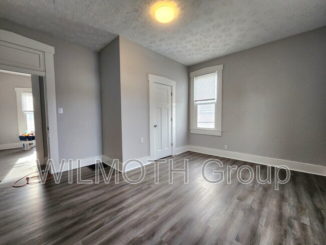 133 W Hendricks St in Shelbyville, IN - Building Photo - Building Photo