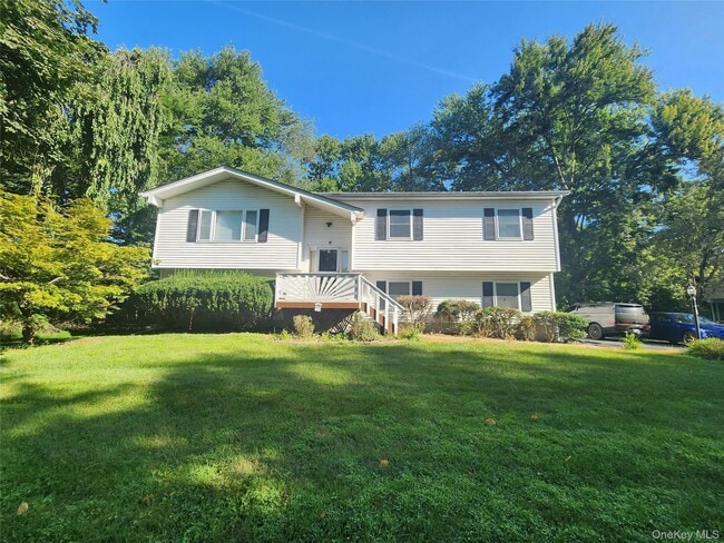 1 Nickolaus Ln in Nanuet, NY - Building Photo - Building Photo