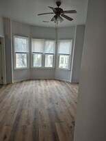 8702 S Escanaba Ave, Unit #2 Front in Chicago, IL - Building Photo