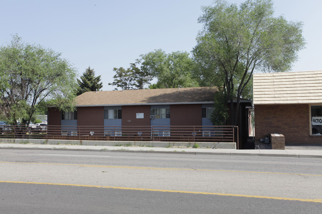 Varsity Apartments in Fort Collins, CO - Foto de edificio - Building Photo