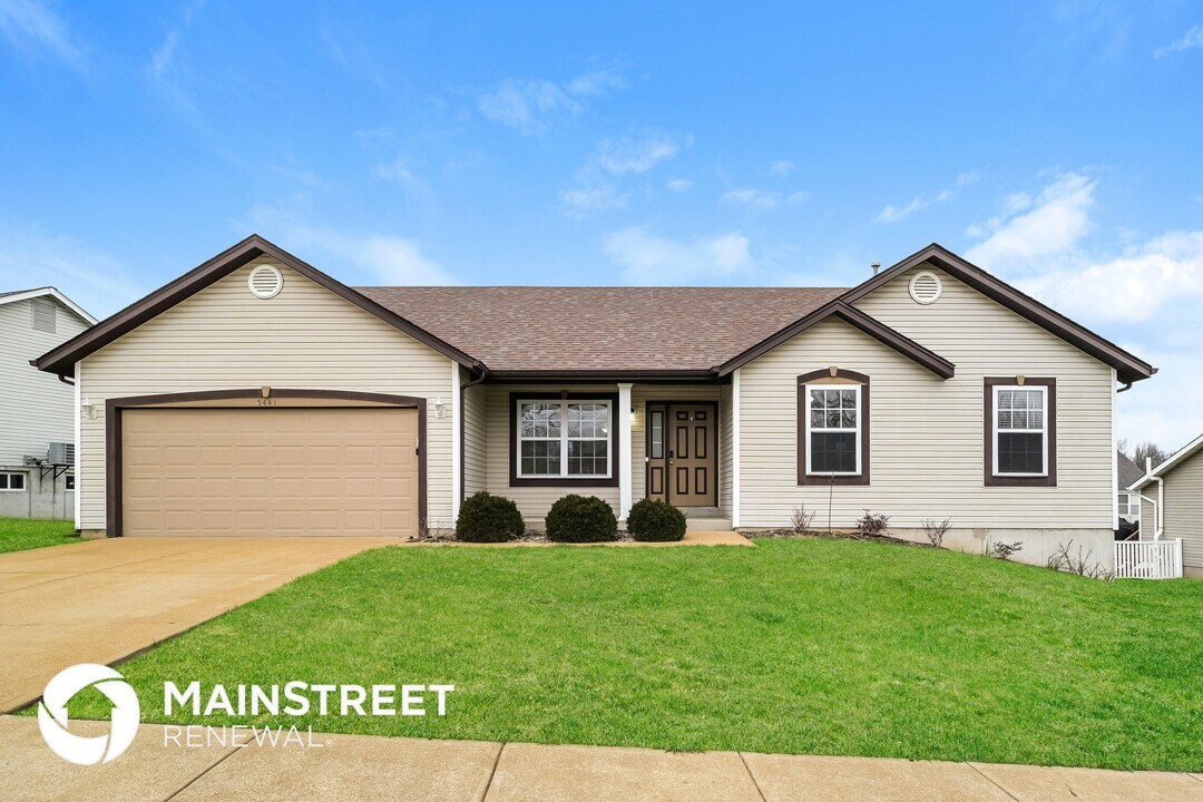 5441 Ambrose Crossing in Imperial, MO - Building Photo