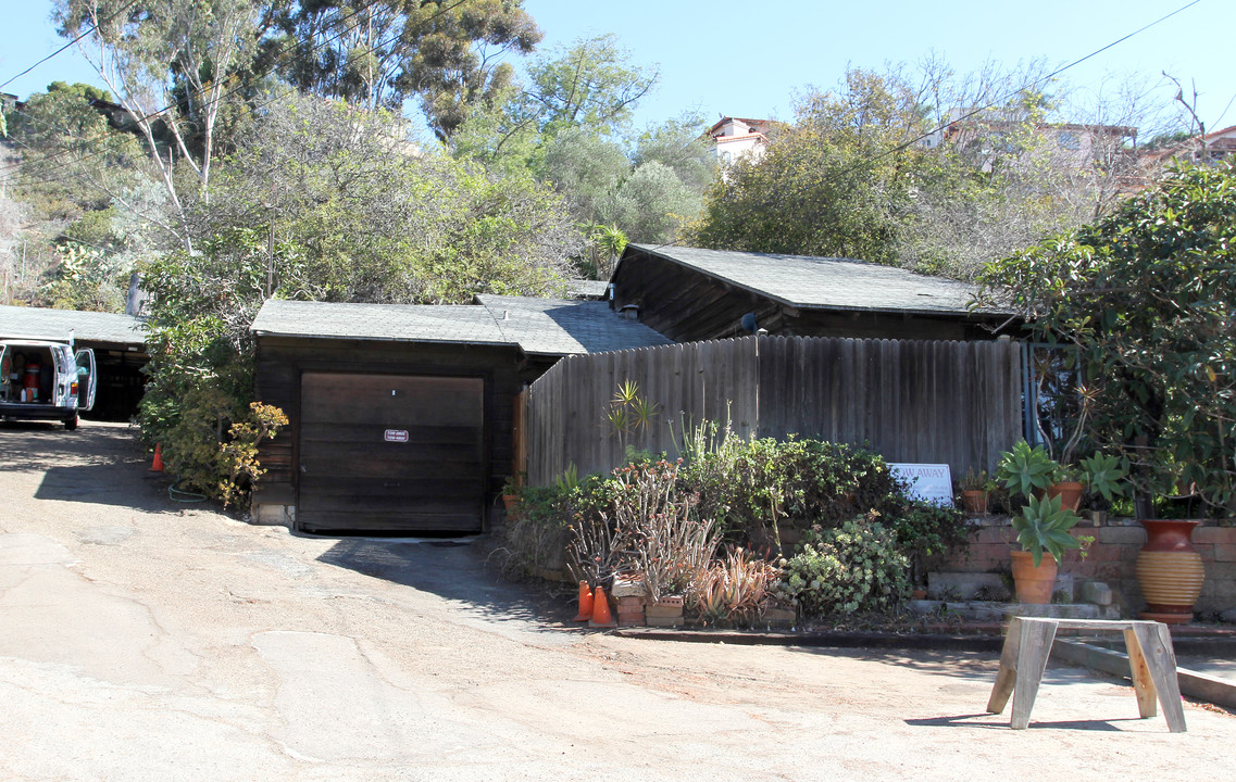 2360-2368 Linwood St in San Diego, CA - Foto de edificio