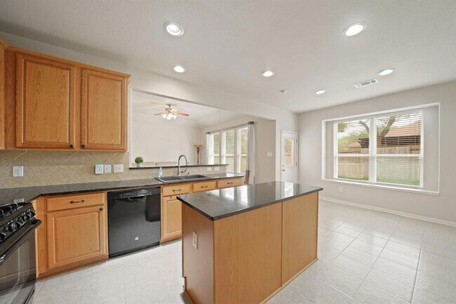 14738 Country Rose Ln in Cypress, TX - Building Photo - Building Photo