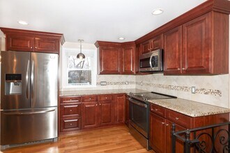 48 Graymore Rd in Waltham, MA - Building Photo - Building Photo