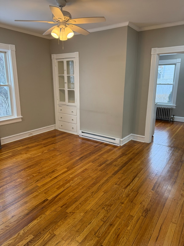 176 Everett St, Unit Apt 1 in Southbridge, MA - Foto de edificio - Building Photo