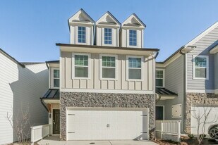 410 Ruths Dr in Woodstock, GA - Building Photo