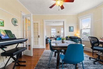 438 Washington St, Unit 438 Washington in Boston, MA - Building Photo - Building Photo