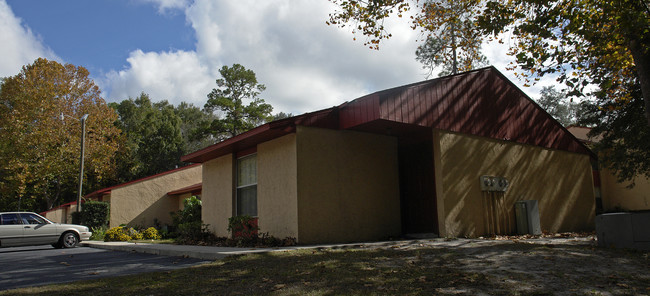 Pointe 23 in Gainesville, FL - Foto de edificio - Building Photo