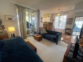 10854 Sabre Hill Dr in San Diego, CA - Building Photo - Building Photo