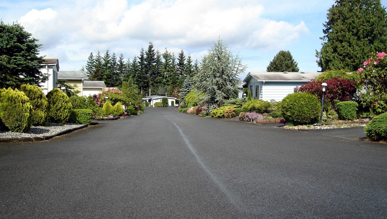 Squire Mobile Home Park in Lynnwood, WA - Building Photo