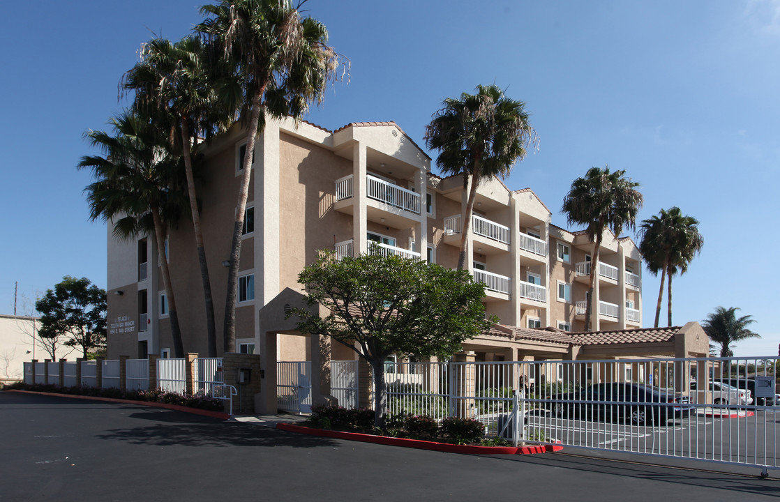 Telacu South Bay Manor in National City, CA - Foto de edificio