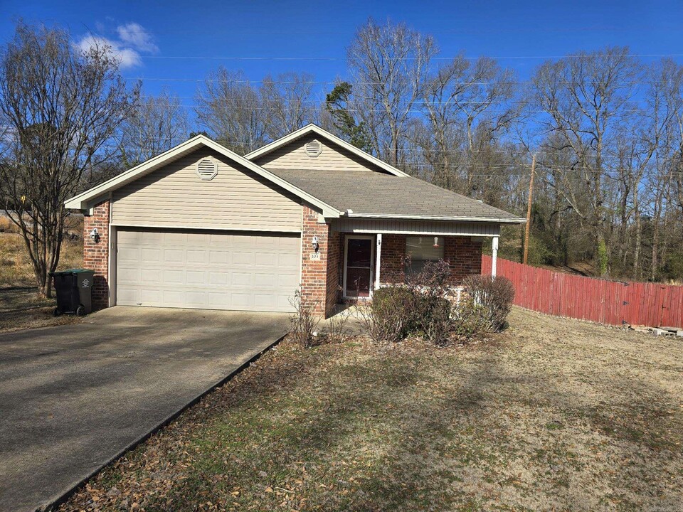 103 Austin Ln in Benton, AR - Building Photo