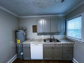 217 N Virginia Ave in Fayetteville, NC - Building Photo - Building Photo