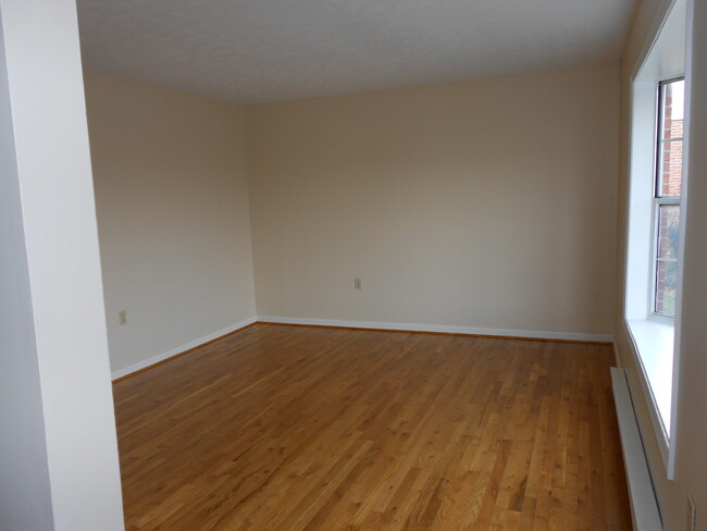 116 Nottoway Dr in Stephens City, VA - Foto de edificio - Building Photo