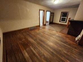 4220 NE 3rd St in Des Moines, IA - Building Photo - Building Photo