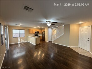 10448 Chandra Ave in Las Vegas, NV - Building Photo - Building Photo