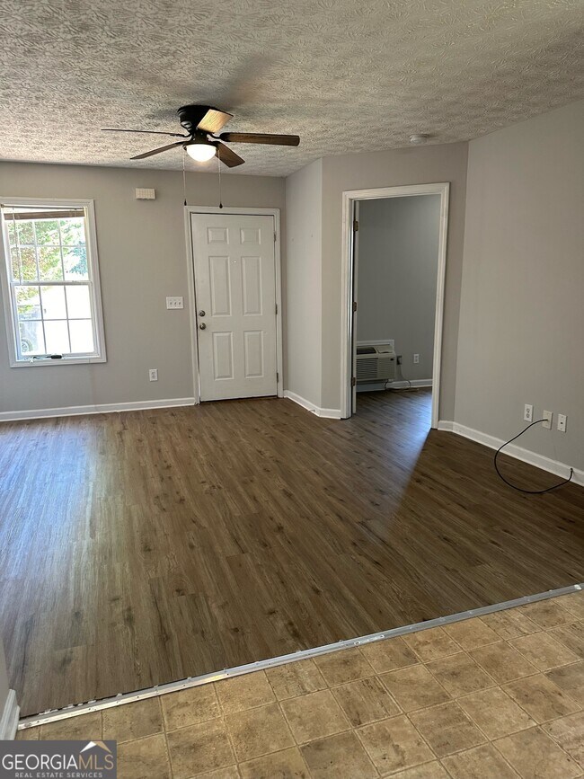 62 Plowshare Rd-Unit -D in Carrollton, GA - Building Photo - Building Photo