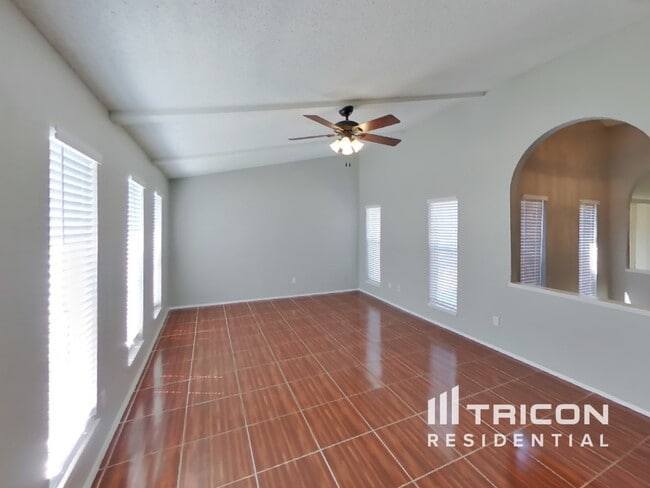 1901 Castle Dr in Garland, TX - Building Photo - Building Photo