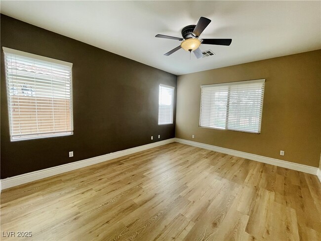 property at 21 Tall Ruff Dr