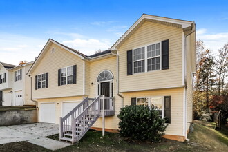 205 Ashland Manor Dr in Lawrenceville, GA - Foto de edificio - Building Photo