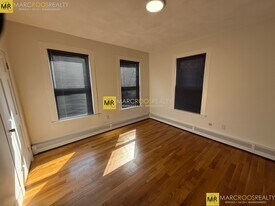 2 Elbow St, Unit 1 in Boston, MA - Building Photo