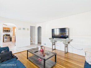 15 Ridge Ave in Manasquan, NJ - Building Photo - Building Photo