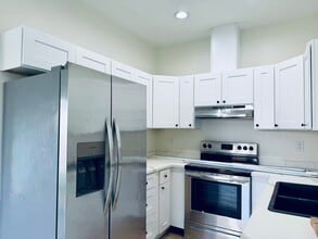 1926 SW Washington St in Albany, OR - Building Photo - Building Photo