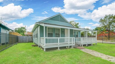 319 Coronado St in Houston, TX - Foto de edificio - Building Photo