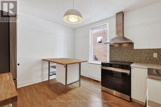 380 Booth St in Ottawa, ON - Building Photo - Building Photo