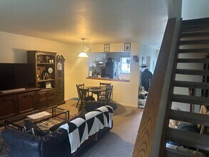 4 Overlook Dr in South Burlington, VT - Building Photo - Building Photo