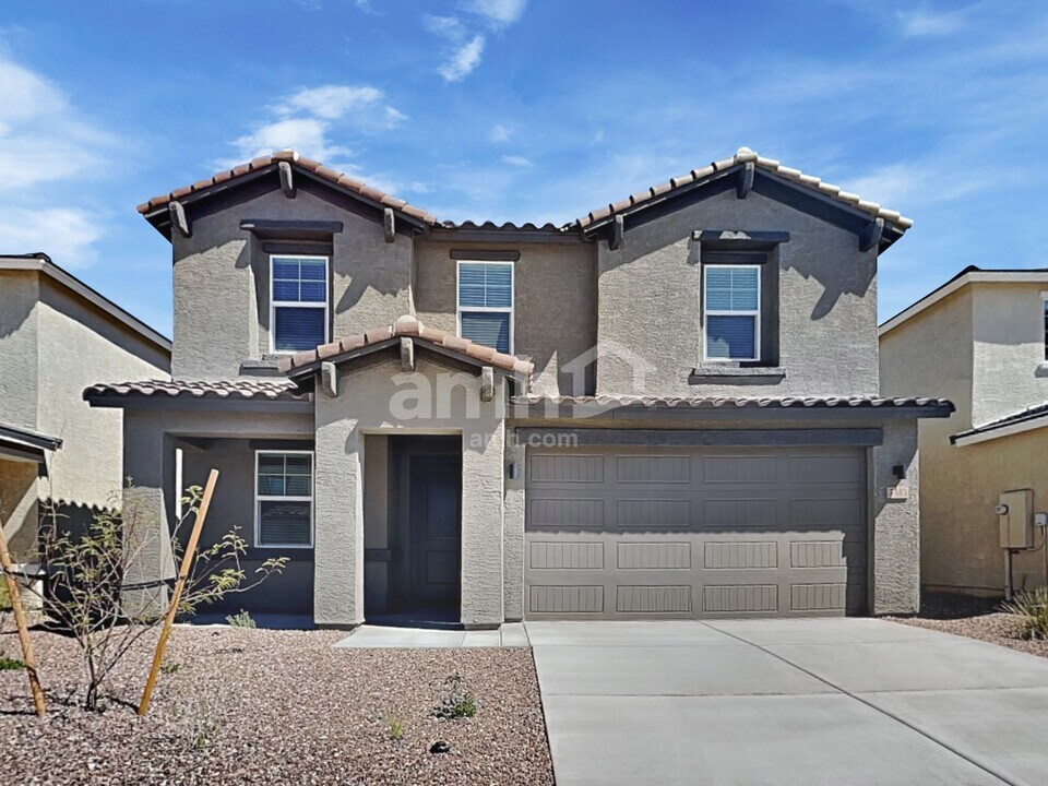 7483 S Via Bombachas in Tucson, AZ - Building Photo