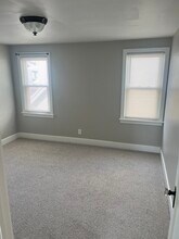 1625 Walnut Ave, Unit Upper 1 bedroom in Niagara Falls, NY - Building Photo - Building Photo