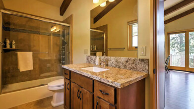 58330 Donner Summit Rd, Unit Sugar Bowl View Apartment in Norden, CA - Building Photo - Building Photo