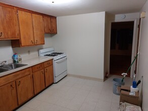 306 Vann St, Unit Clean 2 bedroom in Syracuse, NY - Foto de edificio - Building Photo