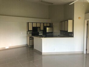9999 Summerbreeze Dr, Unit 418 in Sunrise, FL - Building Photo - Building Photo