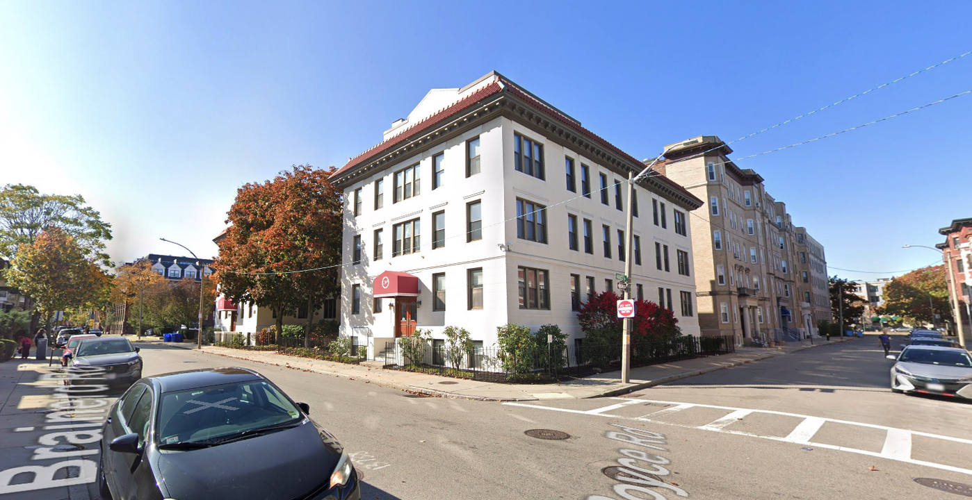 29 Brainerd Rd, Unit 203 in Boston, MA - Building Photo