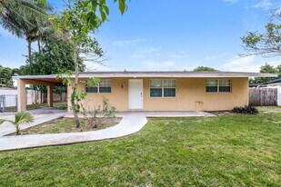 2120 W Carol Cir in West Palm Beach, FL - Building Photo