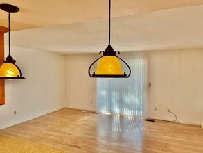 8114 Verbeck Dr in Manlius, NY - Building Photo - Building Photo