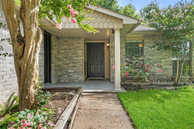 property at 6931 Tara Dr