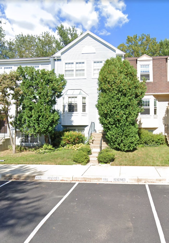 property at 846 Bayridge Dr