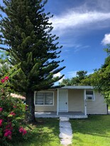 3318 Thomas St in Ft. Myers, FL - Building Photo