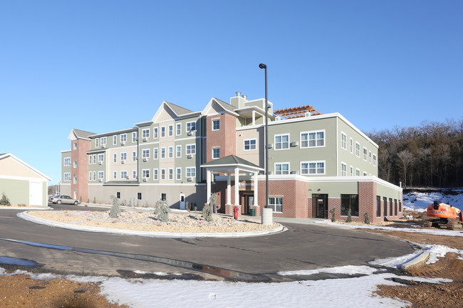 The Maxwell - After 55 Community in Hudson, WI - Foto de edificio - Building Photo