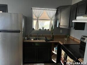 351 Ware Blvd in San Antonio, TX - Building Photo - Building Photo