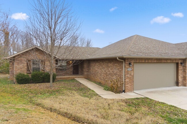 5910 N 23rd St in Ozark, MO - Building Photo - Building Photo