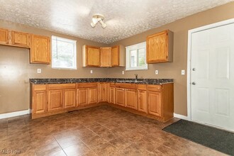 2669 W 41st St in Cleveland, OH - Building Photo - Building Photo